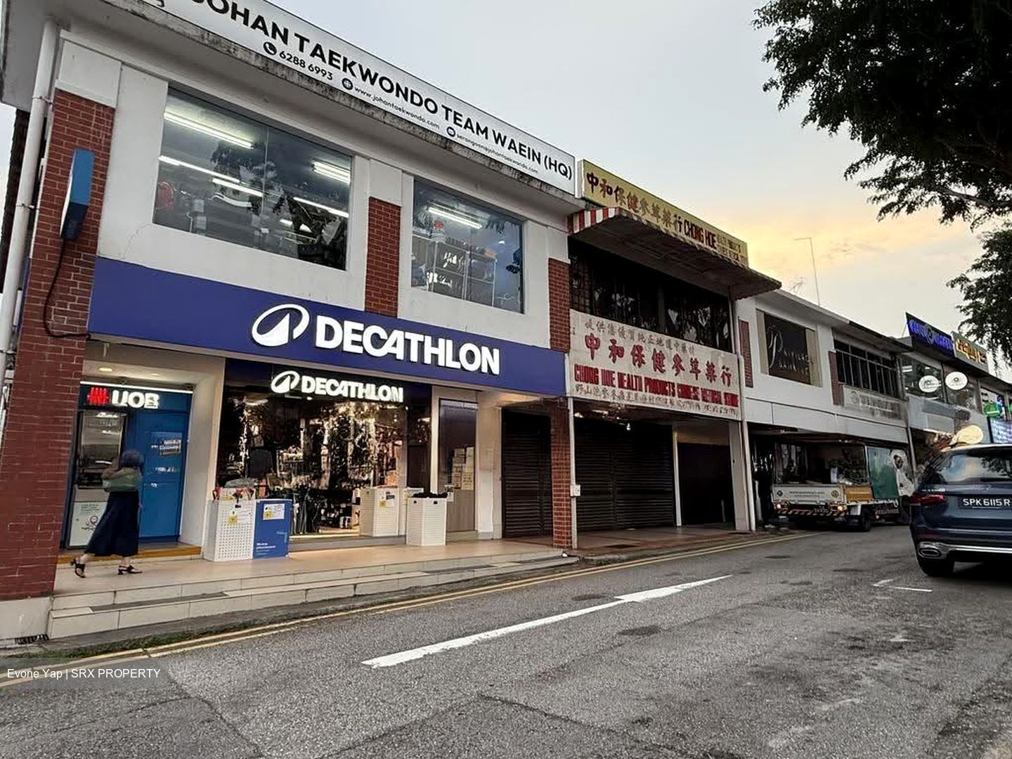 Tai Hwan Park (D19), Retail #624635901